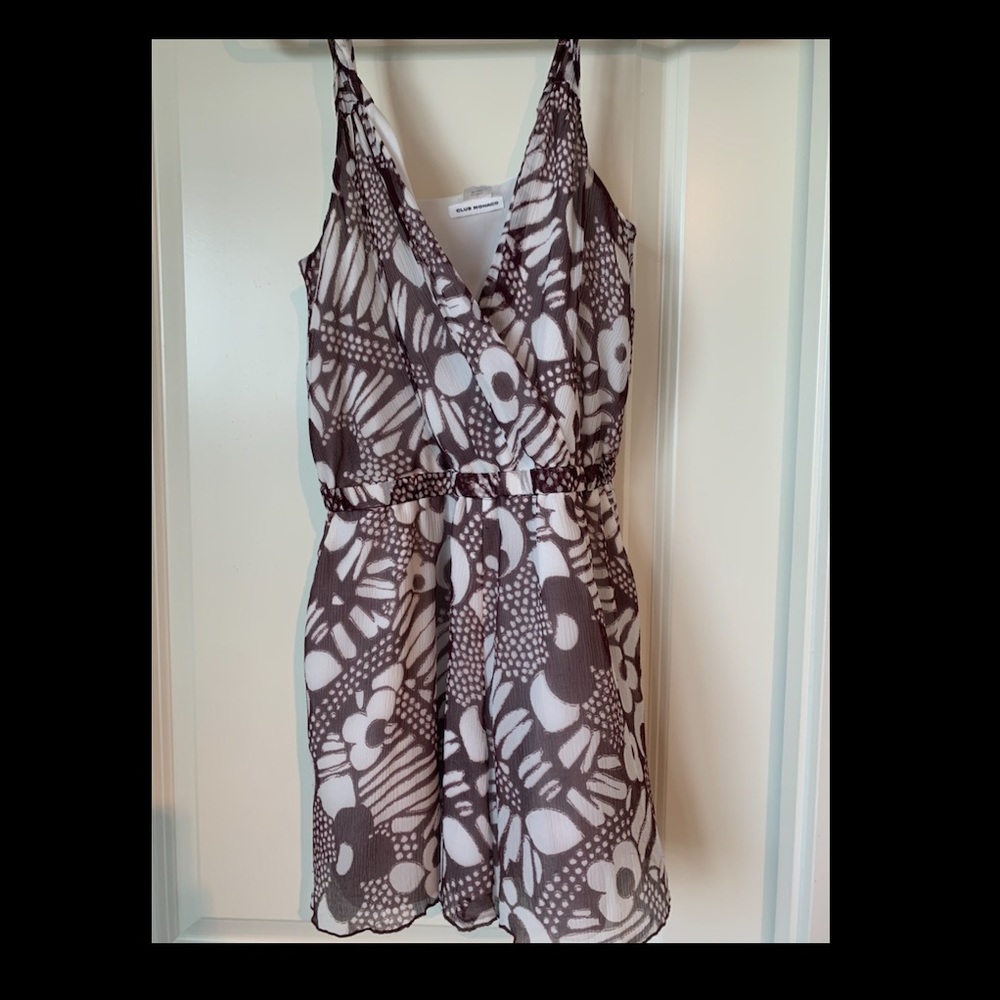Club Monaco Floral Romper!! Price Negotiable!!